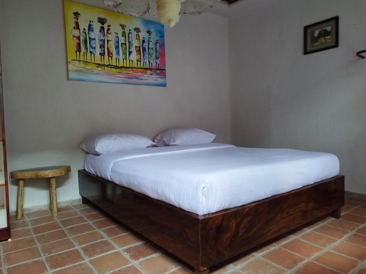 Mia Safari Lodge And Restaurant عنتيبي المظهر الخارجي الصورة