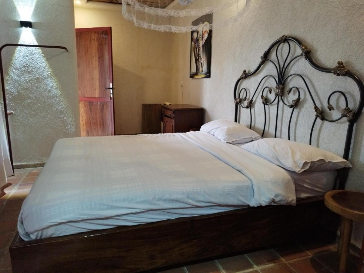 Mia Safari Lodge And Restaurant عنتيبي المظهر الخارجي الصورة