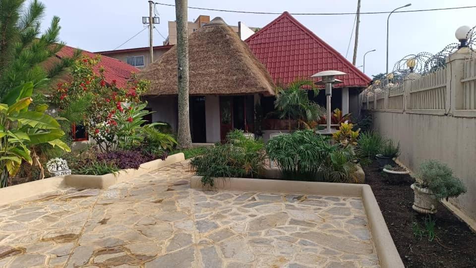 Mia Safari Lodge And Restaurant عنتيبي المظهر الخارجي الصورة