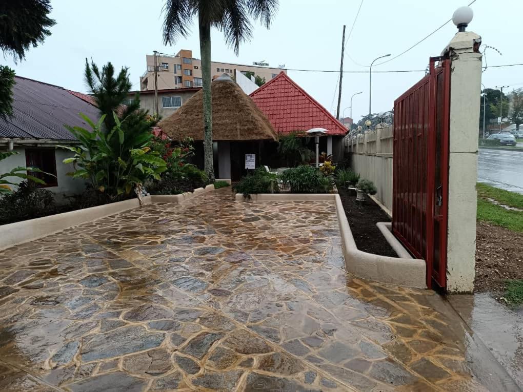 Mia Safari Lodge And Restaurant عنتيبي المظهر الخارجي الصورة