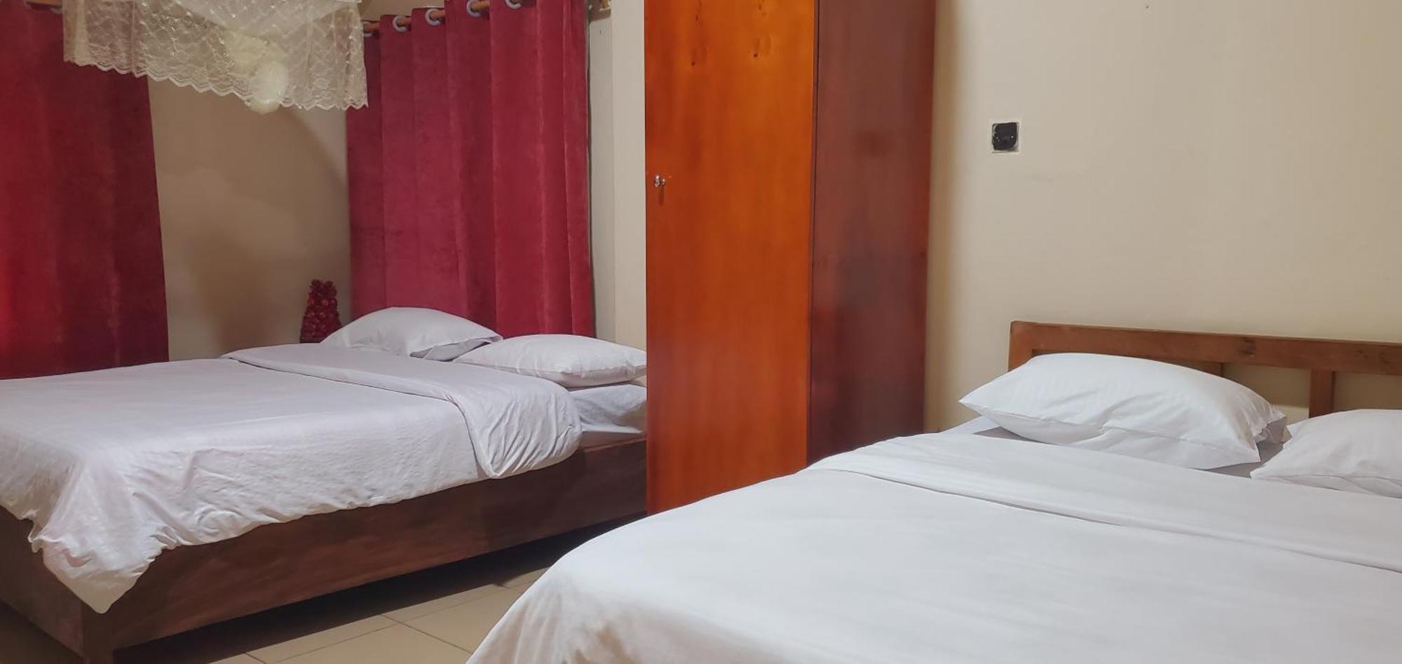 Mia Safari Lodge And Restaurant عنتيبي المظهر الخارجي الصورة